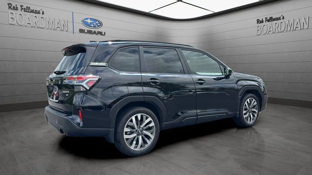 Used 2025 Subaru Forester Touring AWD/4WD image 4