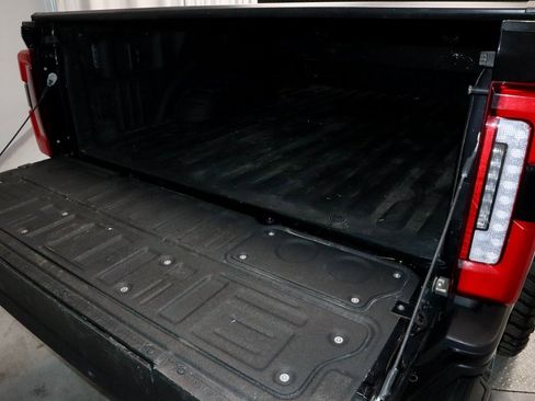 Used 2024 Ford F350 Platinum image 21