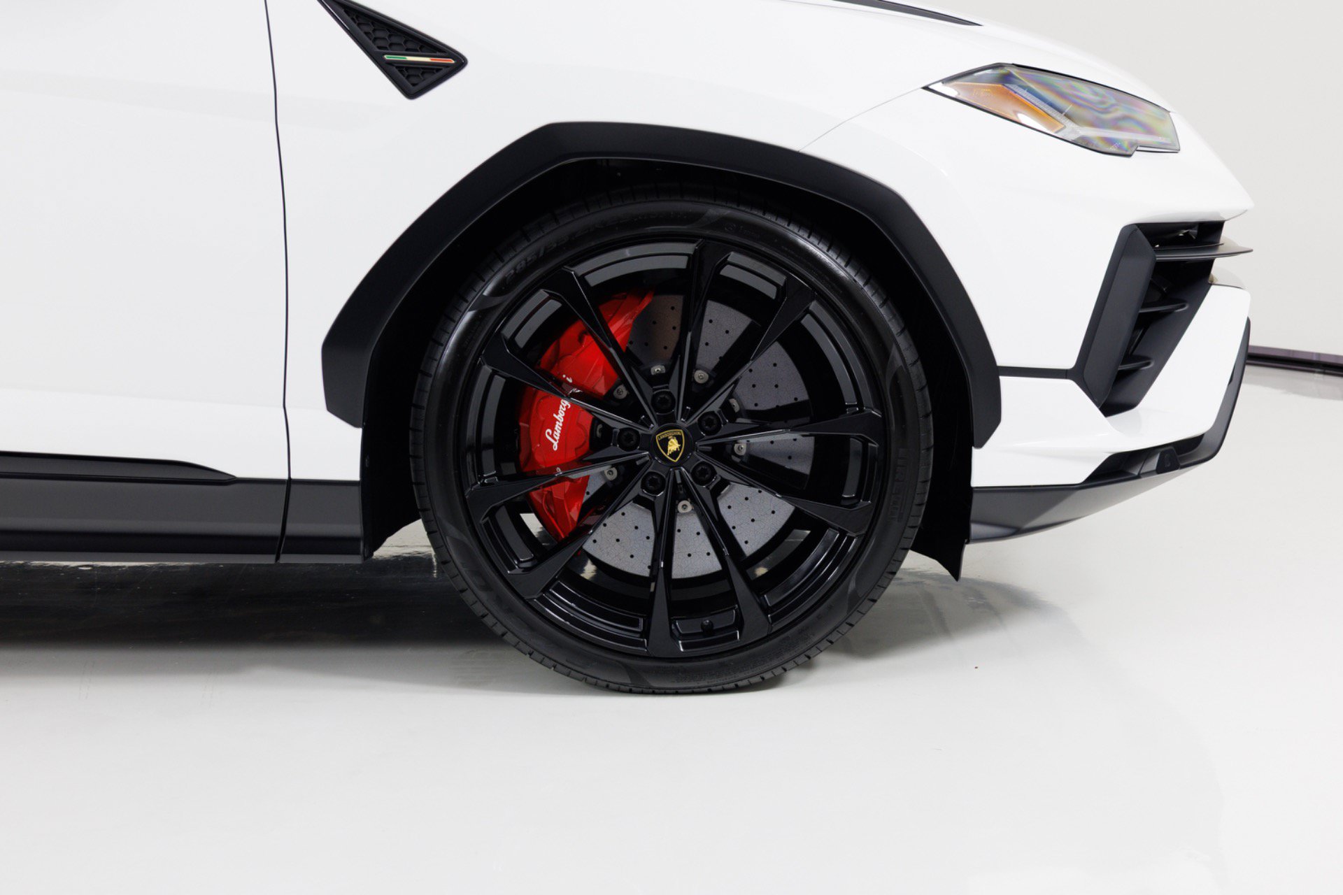 Used 2024 Lamborghini Urus S AWD/4WD image 13