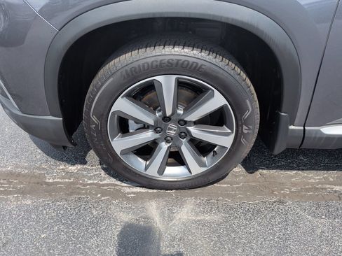 Used 2025 Honda Pilot Elite image 27