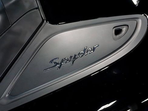 Used 2022 Porsche 718 Boxster Spyder RWD image 71