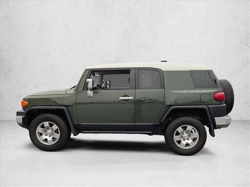 Used 2010 Toyota FJ Cruiser 4WD image 9