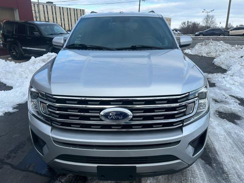 Used 2018 Ford Expedition XLT image 10