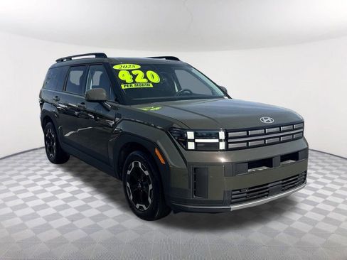 Used 2025 Hyundai Santa Fe SEL image 3