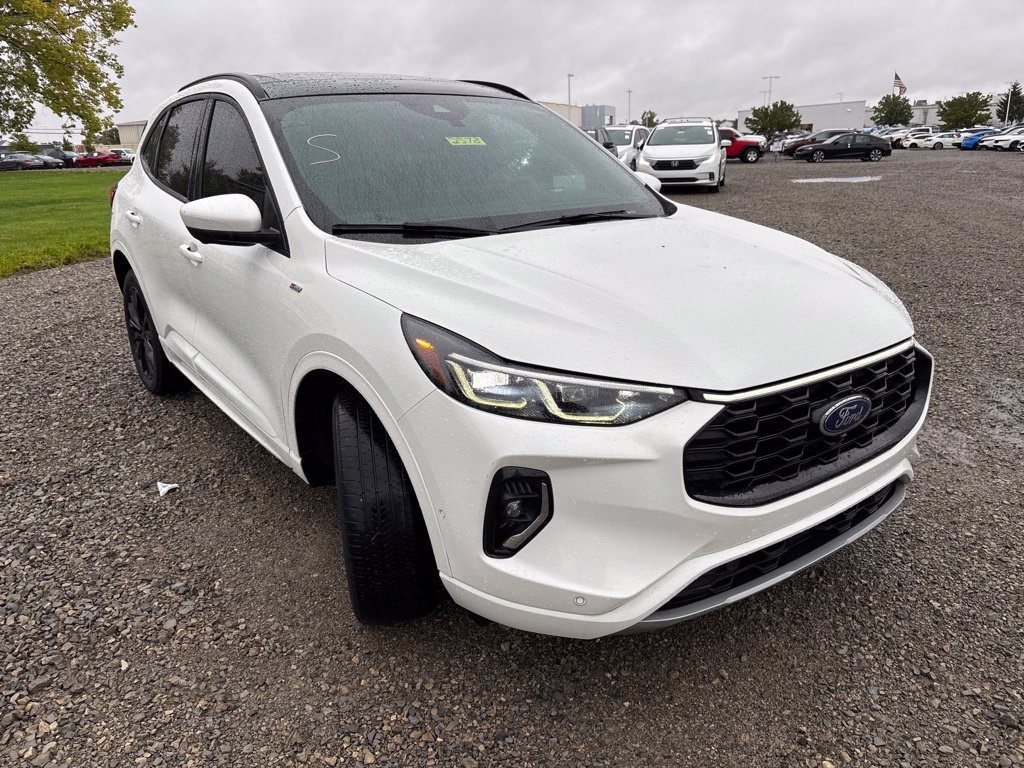 Used 2023 Ford Escape ST-Line Elite AWD/4WD image 13
