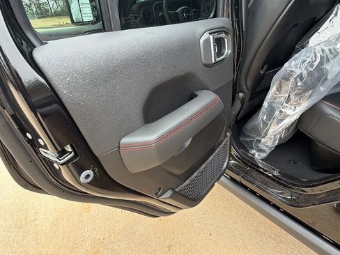 New 2026 Jeep Gladiator Rubicon image 18