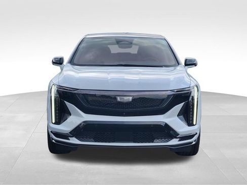 New 2027 Cadillac Optiq V AWD/4WD image 8