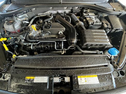 Used 2025 Volkswagen Jetta SE image 32