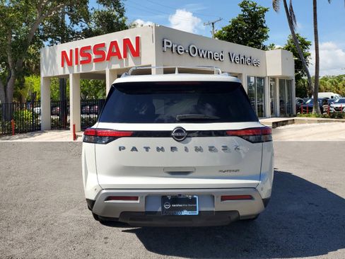 Certified 2023 Nissan Pathfinder Platinum image 5