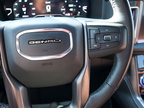 Used 2023 GMC Yukon XL Denali Ultimate image 15