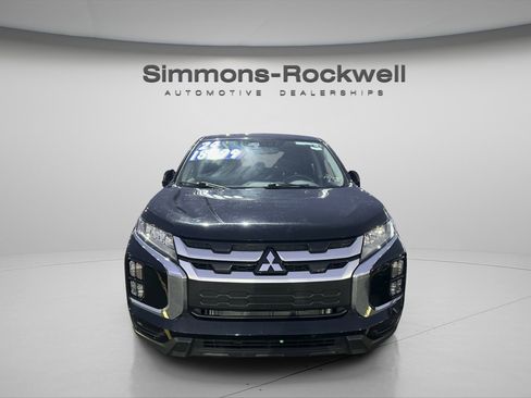 Used 2024 Mitsubishi Outlander Sport SE image 2