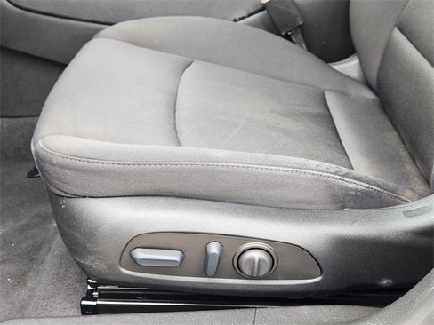 Used 2023 Chevrolet Malibu RS image 22