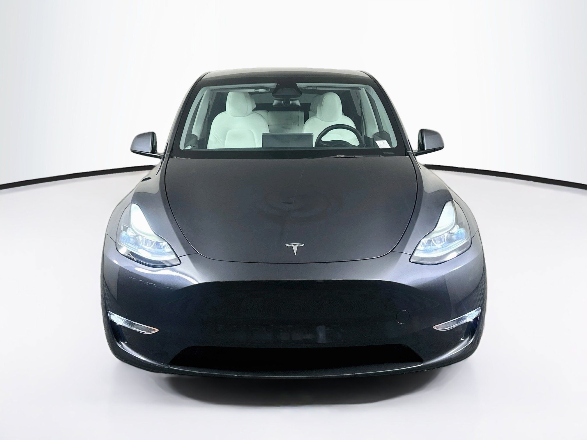 Used 2023 Tesla Model Y Long Range AWD/4WD image 2