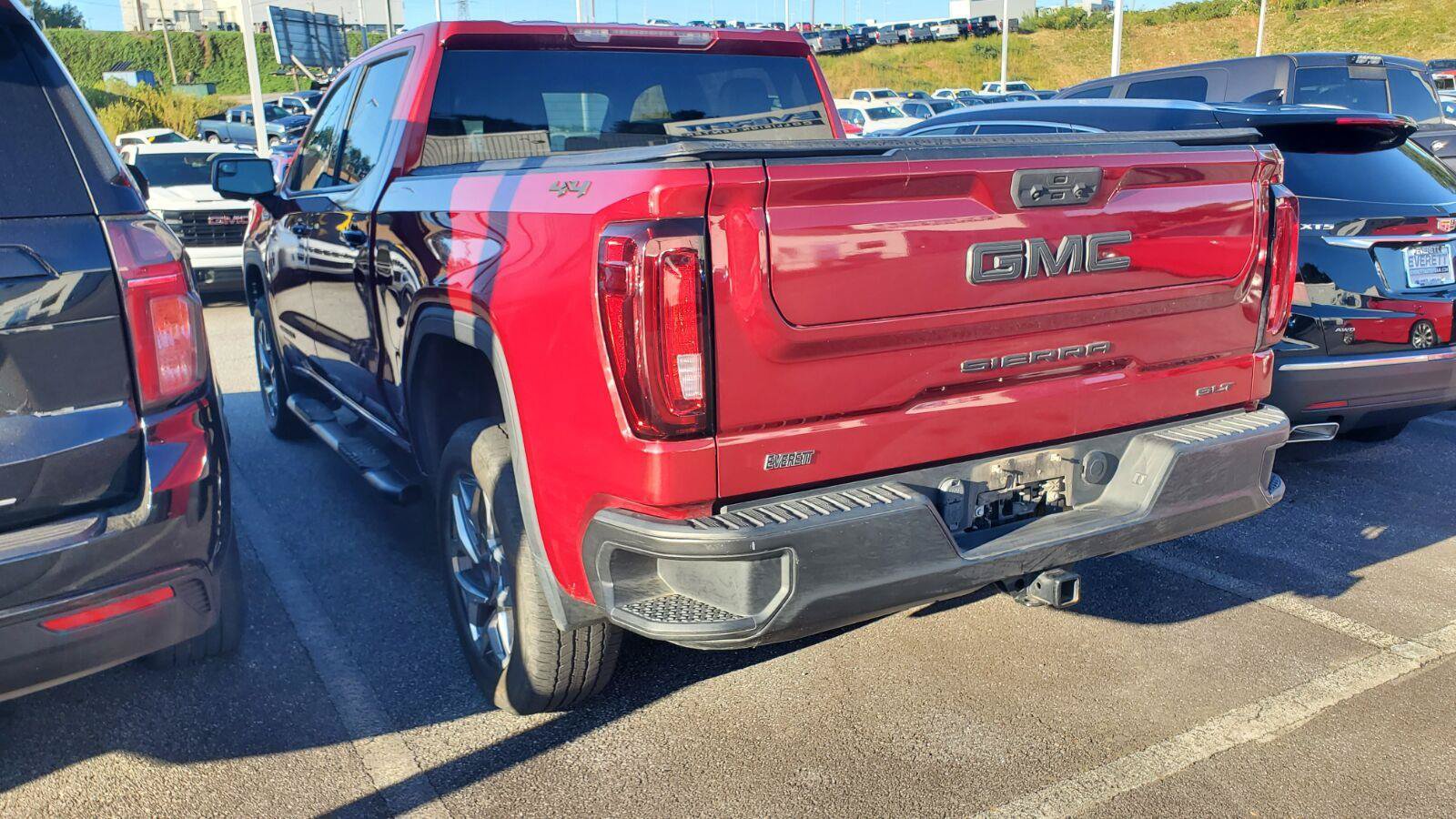 Used 2022 GMC Sierra 1500 SLT AWD/4WD image 8