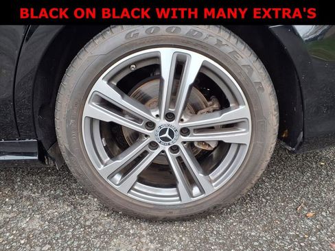 Used 2022 Mercedes-Benz E 350 4MATIC Sedan image 8