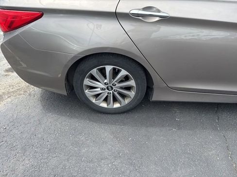 Used 2014 Hyundai Sonata Limited w/ Technology Package 05 FWD image 17