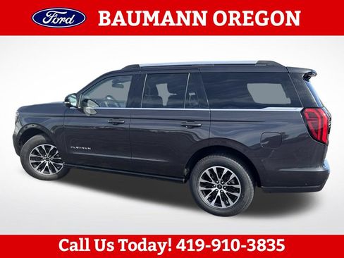 Used 2025 Ford Expedition Platinum AWD/4WD image 12