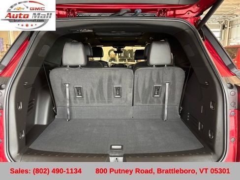 Used 2022 Chevrolet Traverse RS image 25