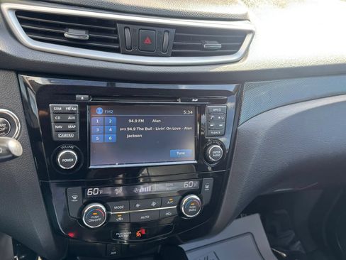 Used 2015 Nissan Rogue SL w/ SL Premium Package AWD/4WD image 18