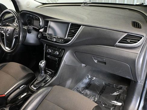 Used 2020 Buick Encore Preferred FWD image 7