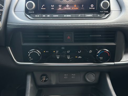 Used 2026 Nissan Rogue S FWD image 23