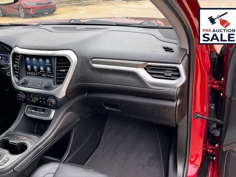 Used 2021 GMC Acadia SLT w/ Premium Package image 16