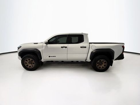 Certified 2025 Toyota Tacoma 4x4 Double Cab Hybrid image 4