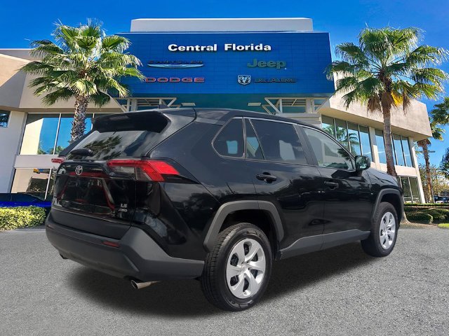 Used 2025 Toyota RAV4 LE AWD/4WD image 5