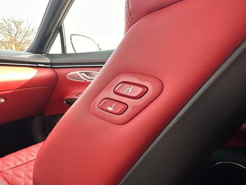 Used 2023 Genesis GV70 3.5T Sport w/ Sport Prestige Package image 21