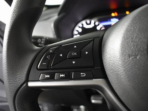 Used 2022 Nissan Altima 2.5 SV image 16