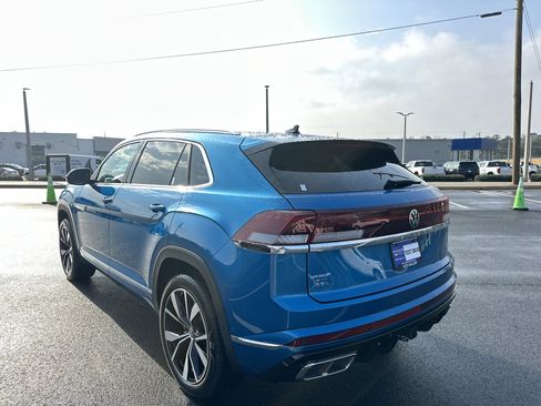 Used 2024 Volkswagen Atlas Cross Sport SEL Premium R-Line image 8