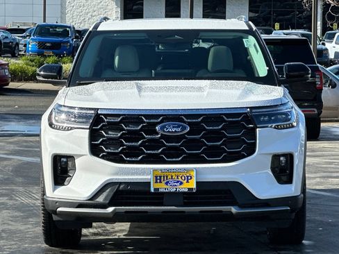New 2026 Ford Explorer Platinum w/ LUX Leather Package AWD/4WD image 9
