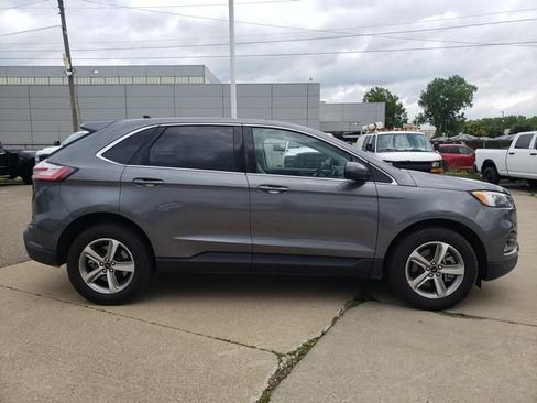 Used 2023 Ford Edge SEL w/ Convenience Package AWD/4WD image 3