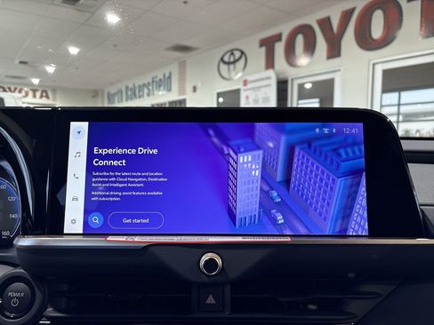 New 2025 Toyota Crown Signia image 19