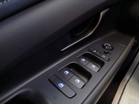 New 2026 Hyundai Elantra Sport FWD image 16