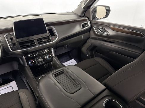 Used 2024 GMC Yukon SLE image 21