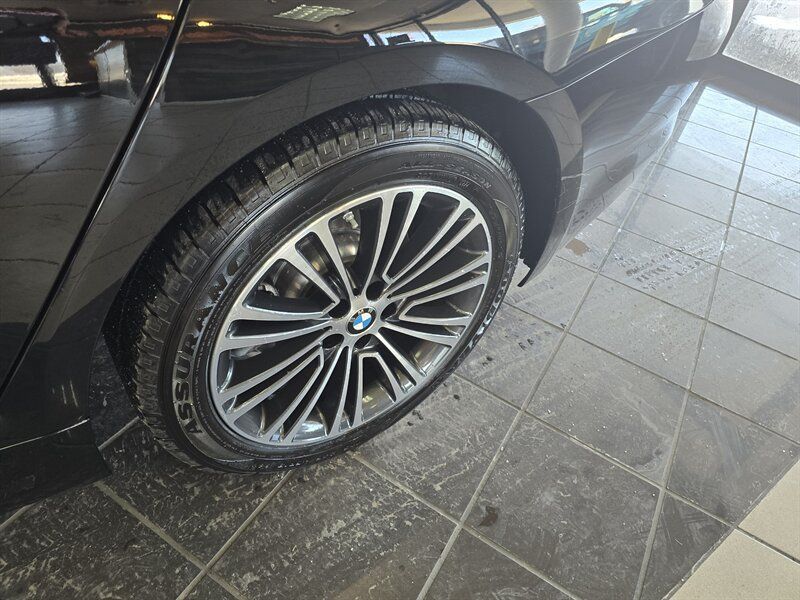 Used 2017 BMW 530i RWD image 31