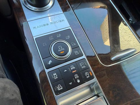 Used 2016 Land Rover Range Rover HSE image 32