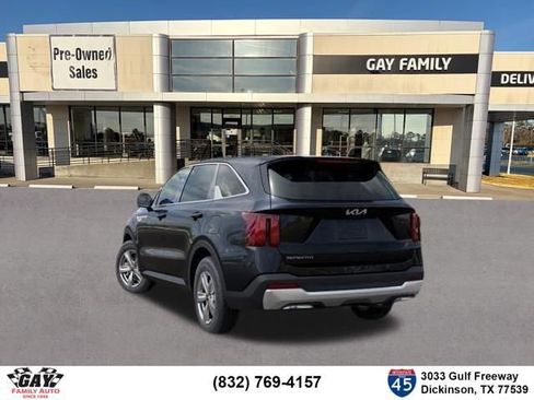 Used 2026 Kia Sorento LX image 4