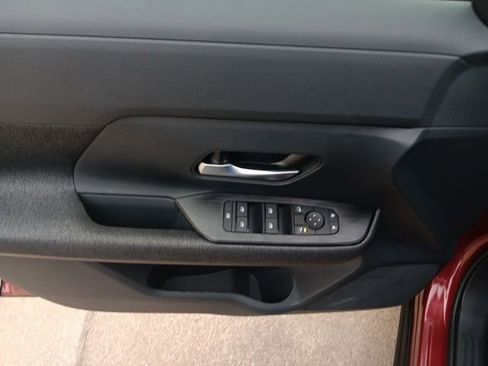 New 2026 Nissan Kicks SV image 27