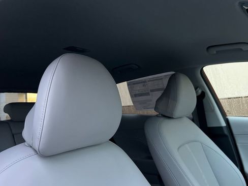 New 2026 Hyundai Kona SEL Premium image 15