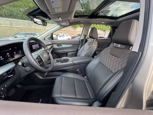 Used 2025 Nissan Murano Platinum w/ Cargo Package AWD/4WD image 16