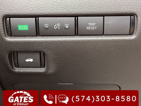 Used 2025 Nissan Sentra SV FWD image 19