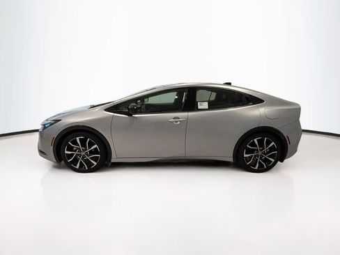 New 2026 Toyota Prius Plug-In Hybrid image 4