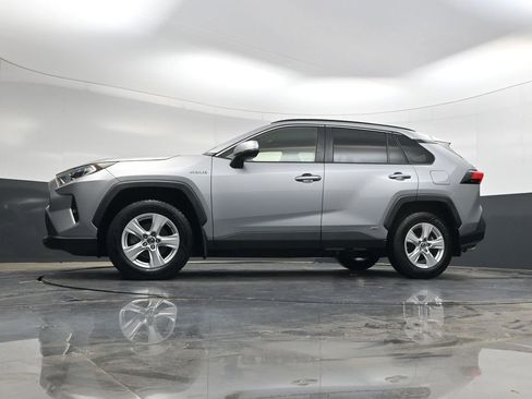 Used 2019 Toyota RAV4 XLE w/ Convenience Package AWD/4WD image 30