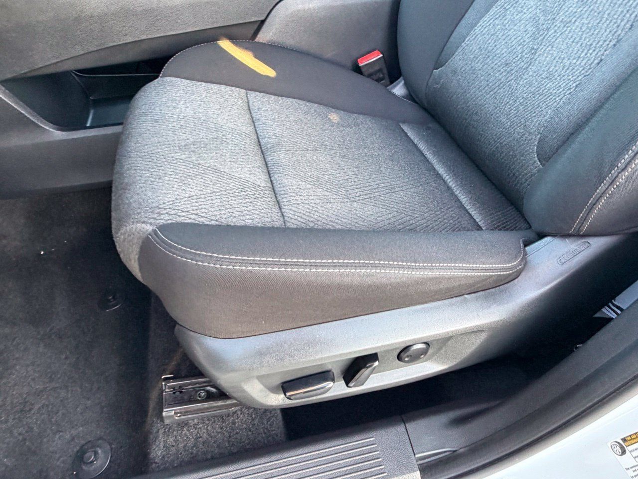 Certified 2024 Nissan Rogue SV FWD image 31