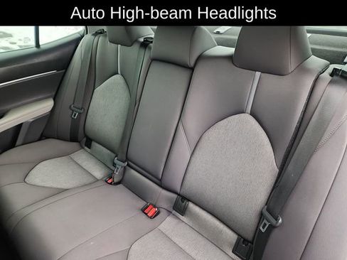 Used 2022 Toyota Camry LE image 25