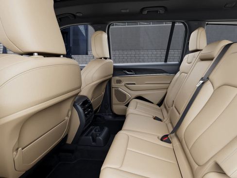 New 2026 Jeep Grand Cherokee L Limited AWD/4WD image 23