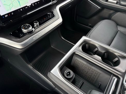 New 2025 Ford Expedition Platinum w/ Stealth Performance Package image 21