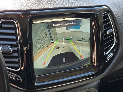 Used 2020 Jeep Compass Limited FWD image 26